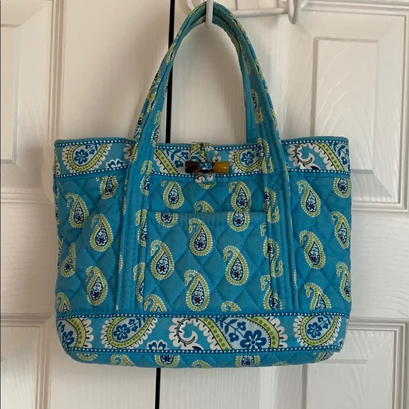 Vera Bradley Handbags - Vera Bradley Purse